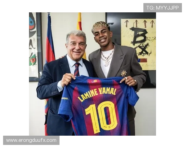 巴萨与黄潜携手举办海外友谊赛FIFA重启海外赛事相关规定的起草工作